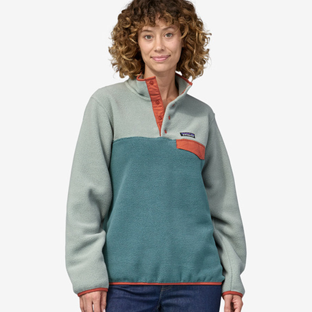 Patagonia Women s Lightweight Synchilla Snap T Fleece Pullover